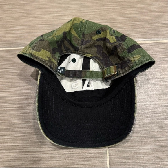Men’s ‘47 Camo Oakland Athletics Team Cleanup Hat - Picture 7 of 8